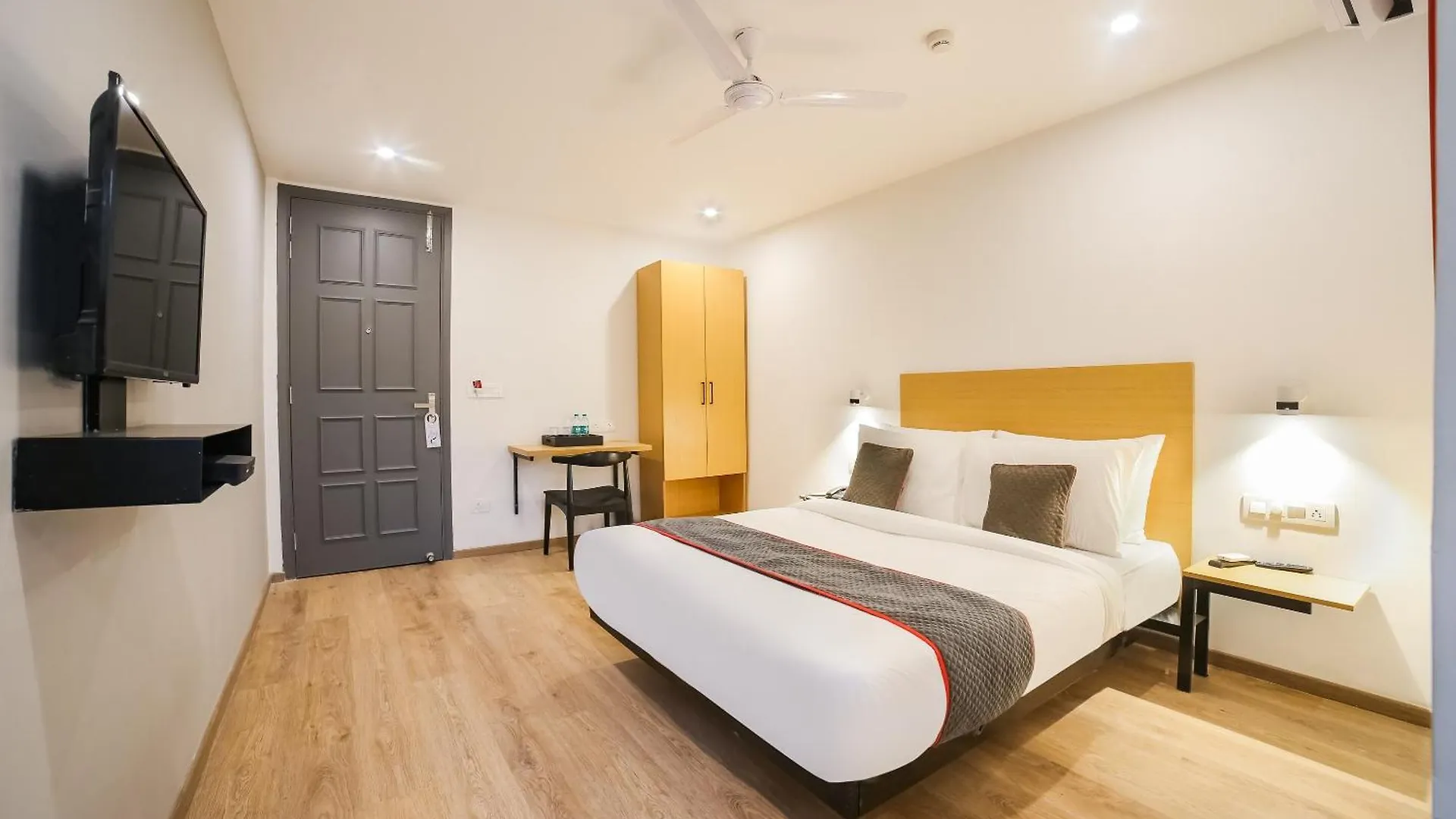 ****  Super Townhouse Near Appu Ghar Hotel Gurgaon India