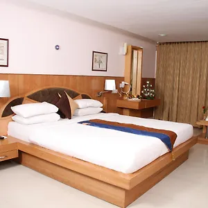 *** Hotel La Promenade India