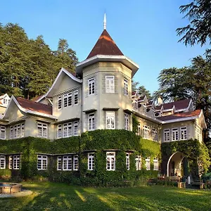 *** Hotel Woodville Palace India